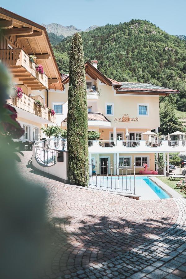 Hotel Am Sonneck Lagundo Exterior foto